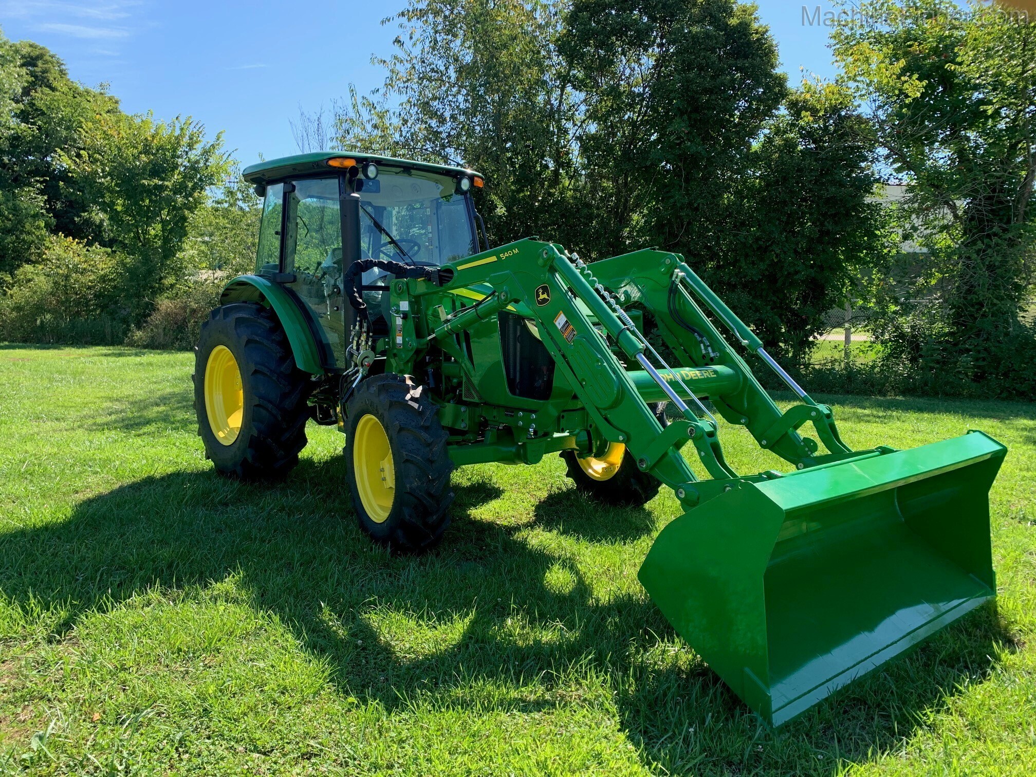 2020 John Deere 5100E Image 5