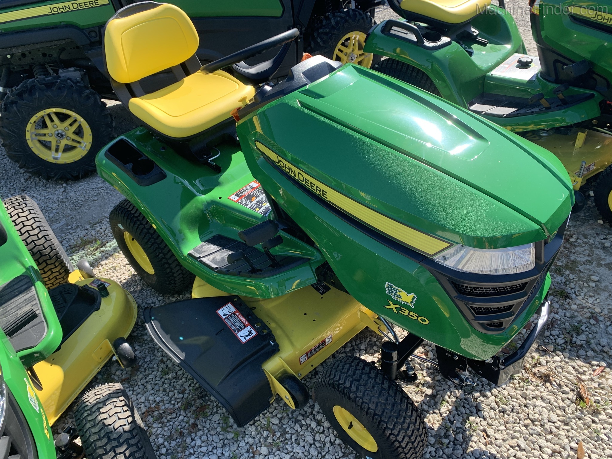 2021 John Deere X350 Image 1