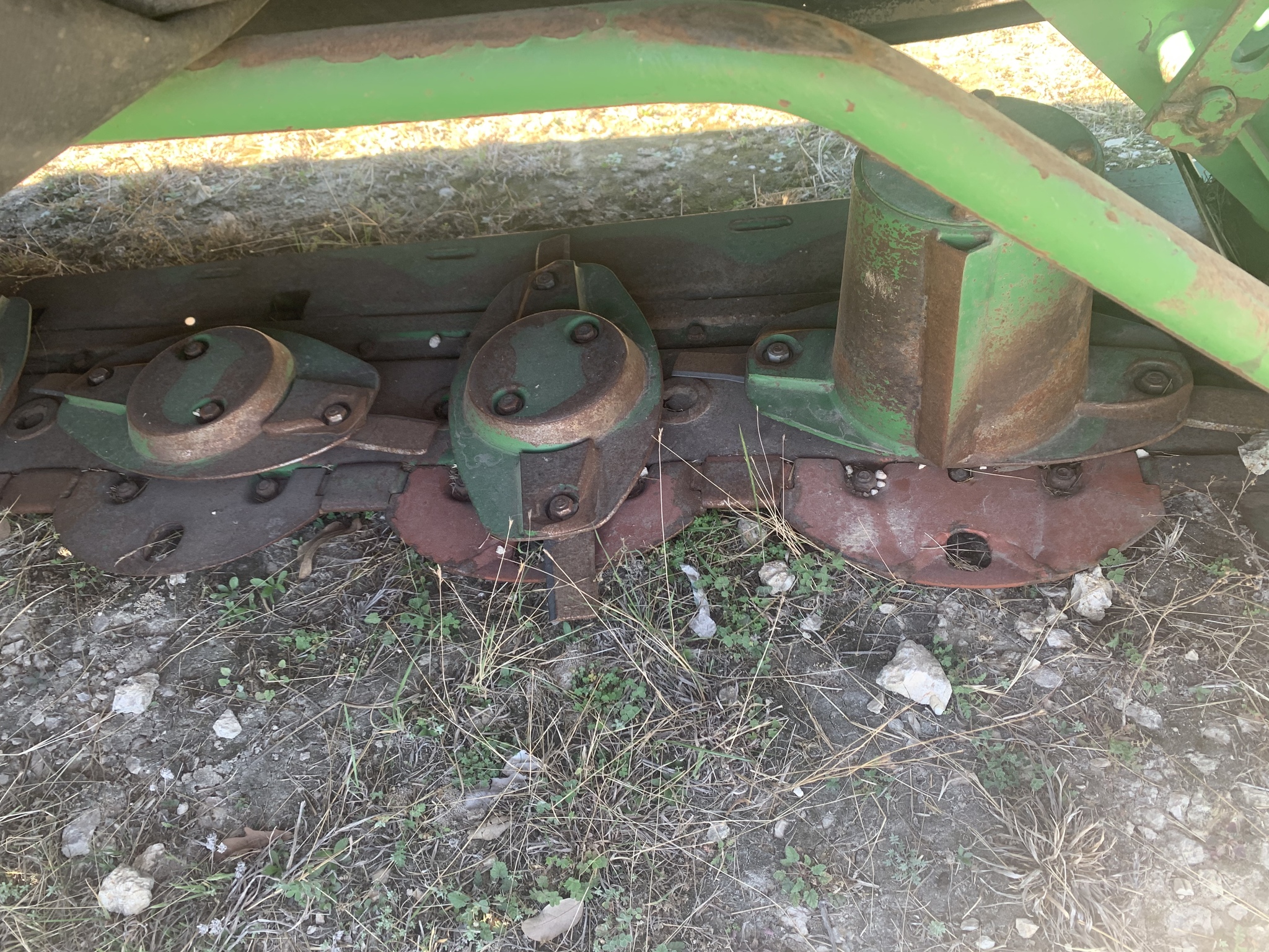 John Deere 285 Image 4