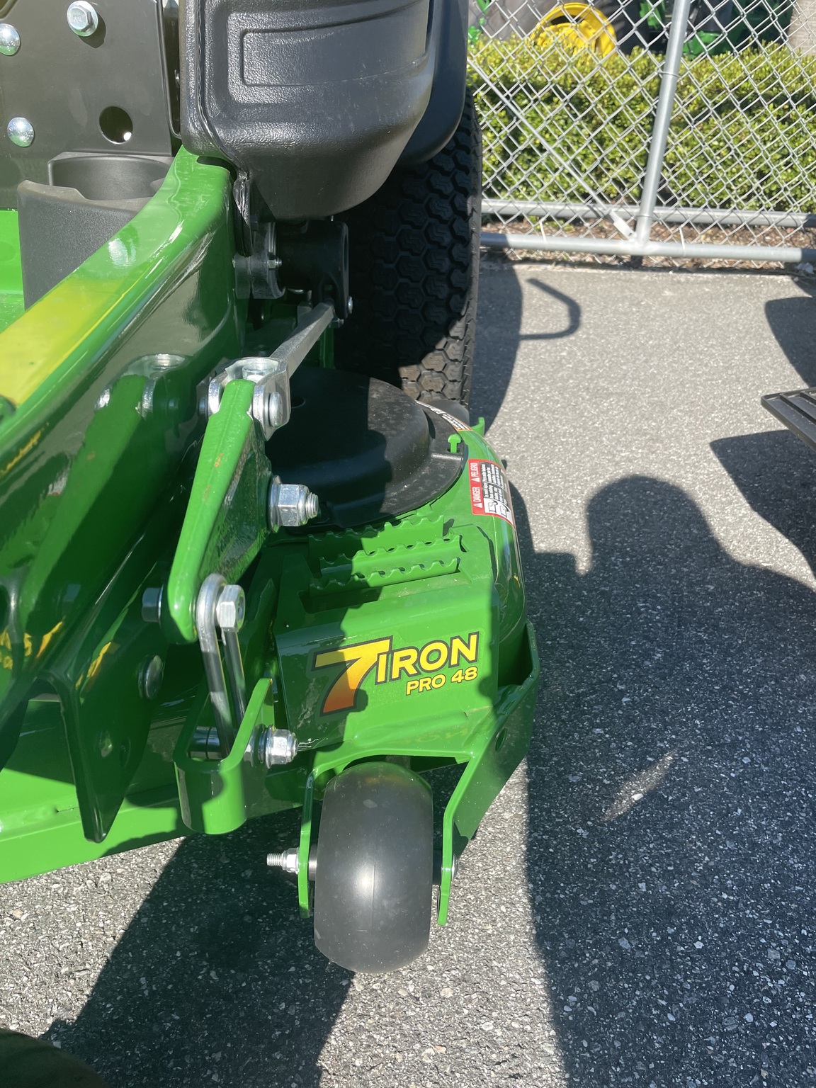 2023 John Deere Z920M Image 4