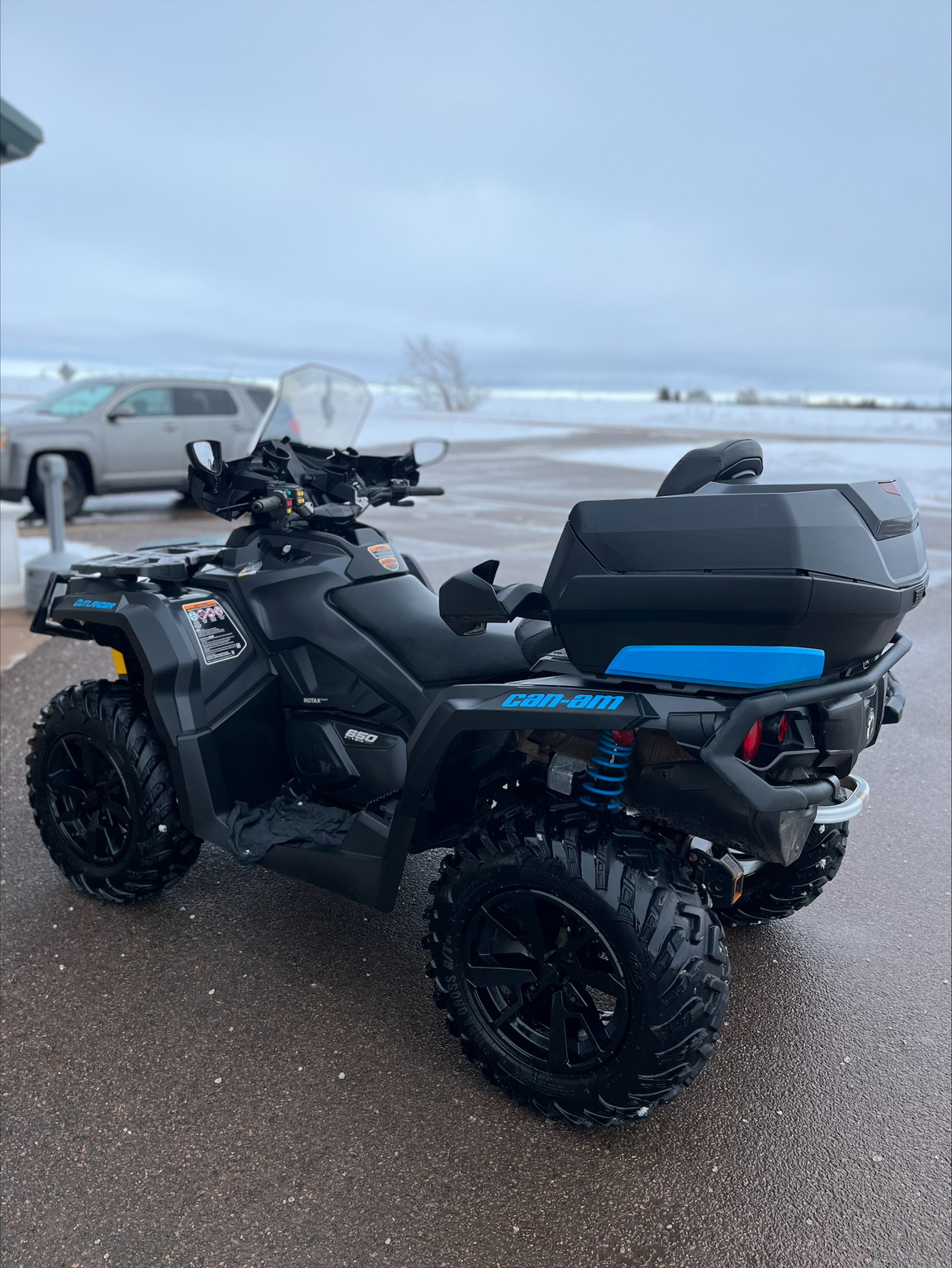2021 Can-Am Outlander 650 Max XT Image 4