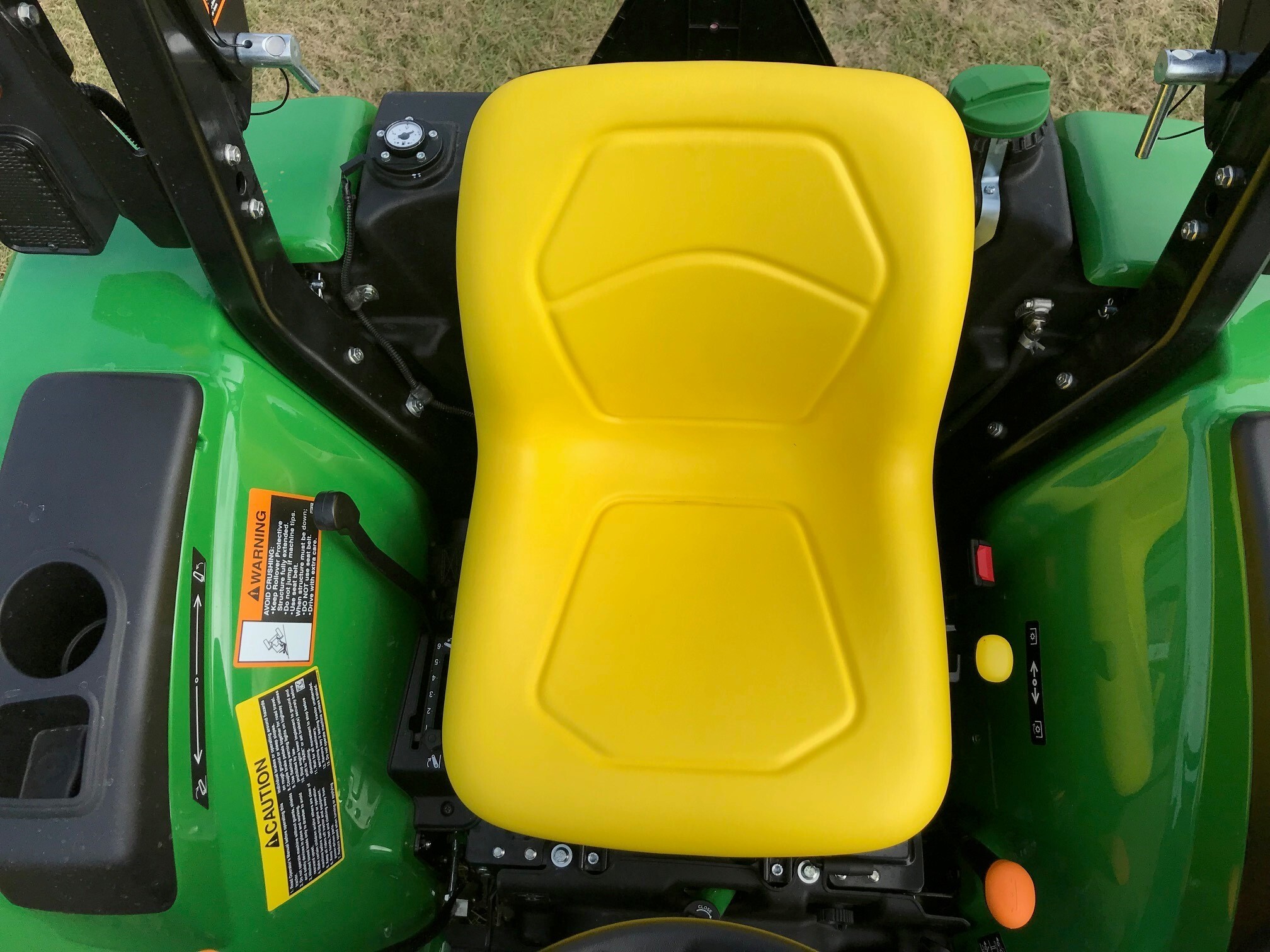 2023 John Deere 3025D Image 5