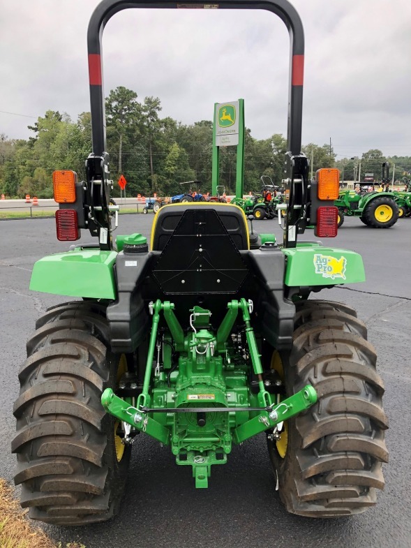 2023 John Deere 3025D Image 6