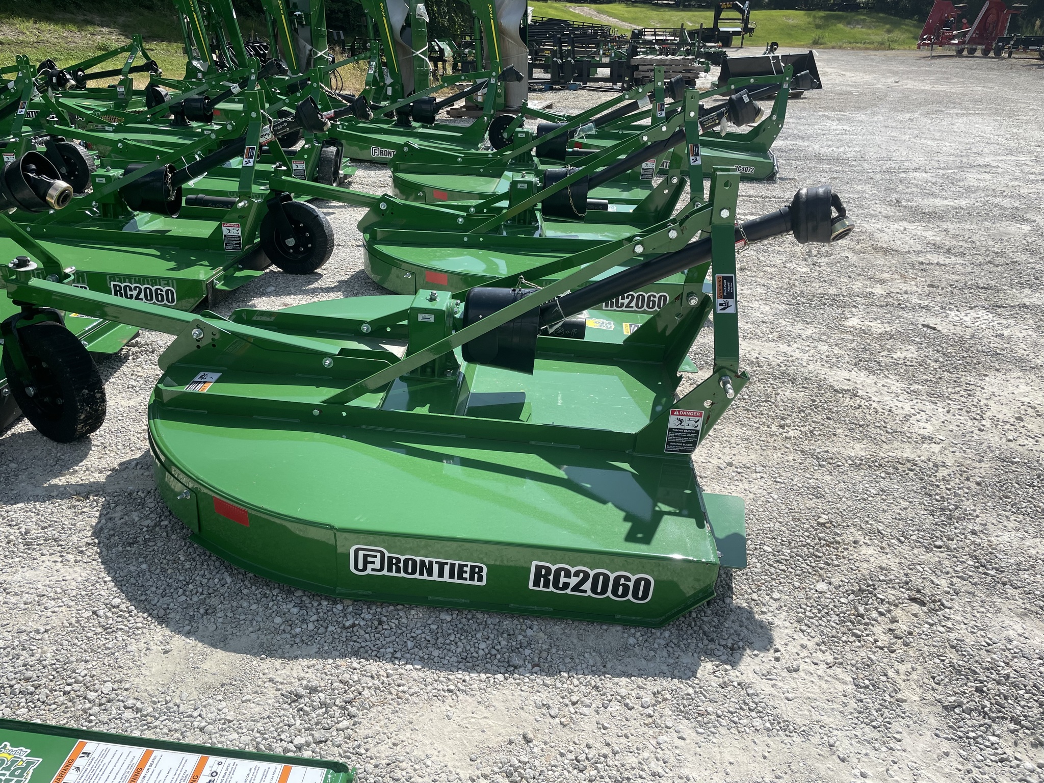 2023 John Deere 3025D Image 8