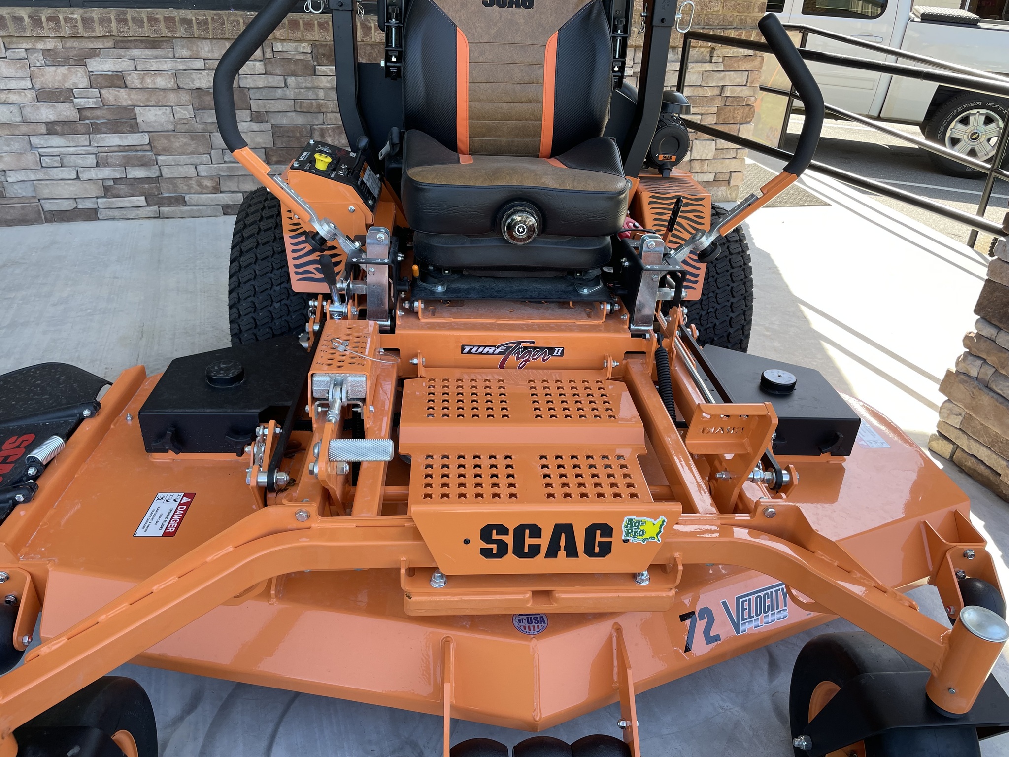 2023 Scag STTII72V-25K Image 6