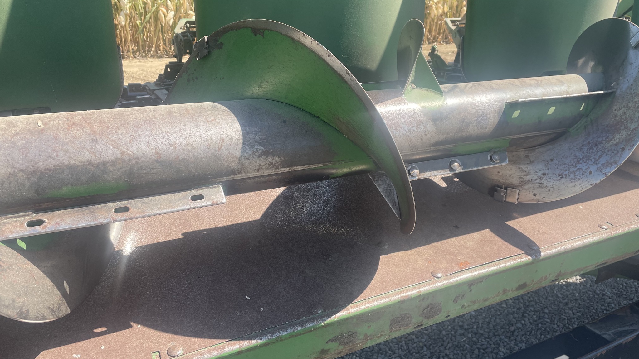 1998 John Deere 893 Image 18