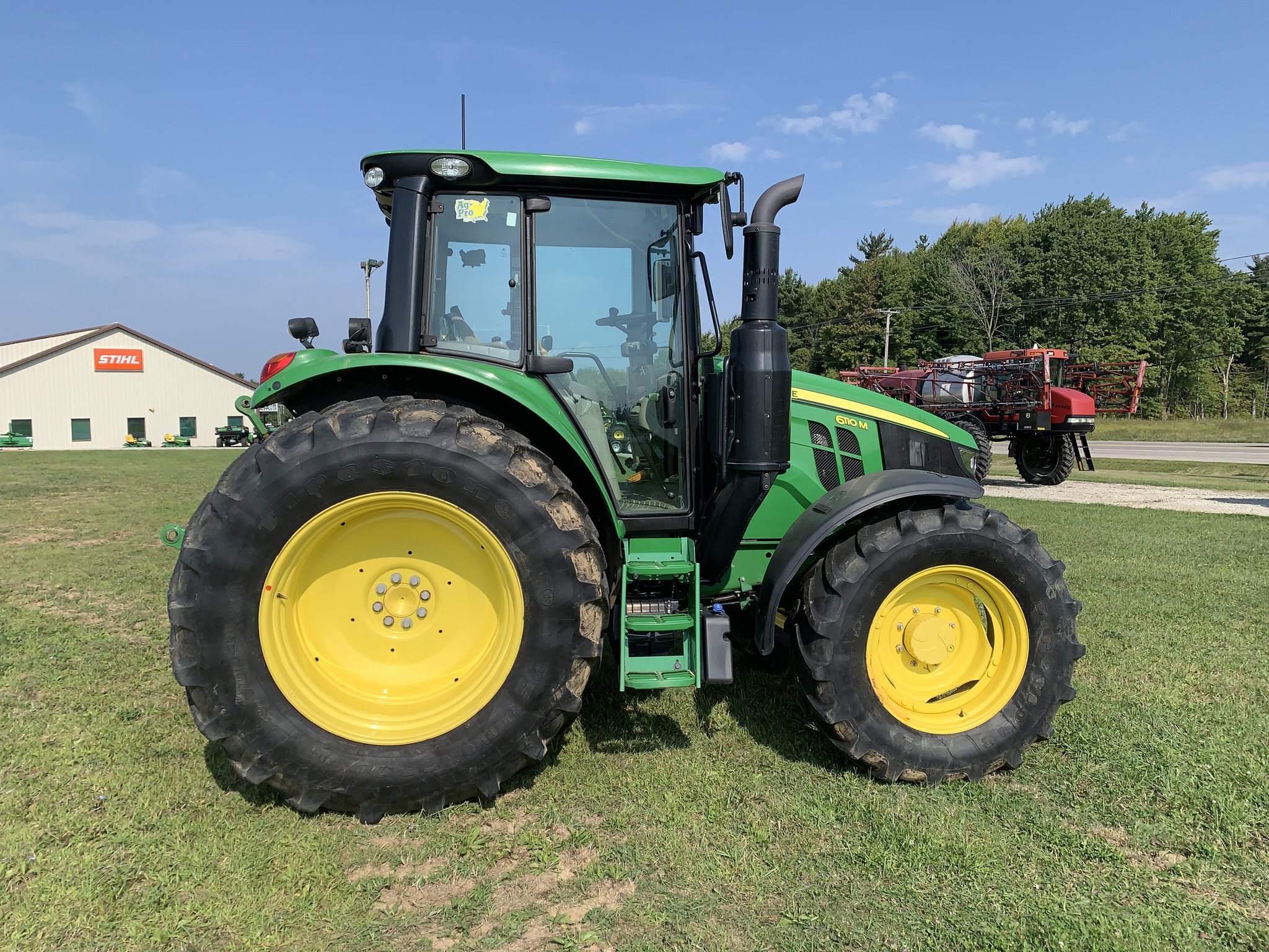 2021 John Deere 6110M Image 8