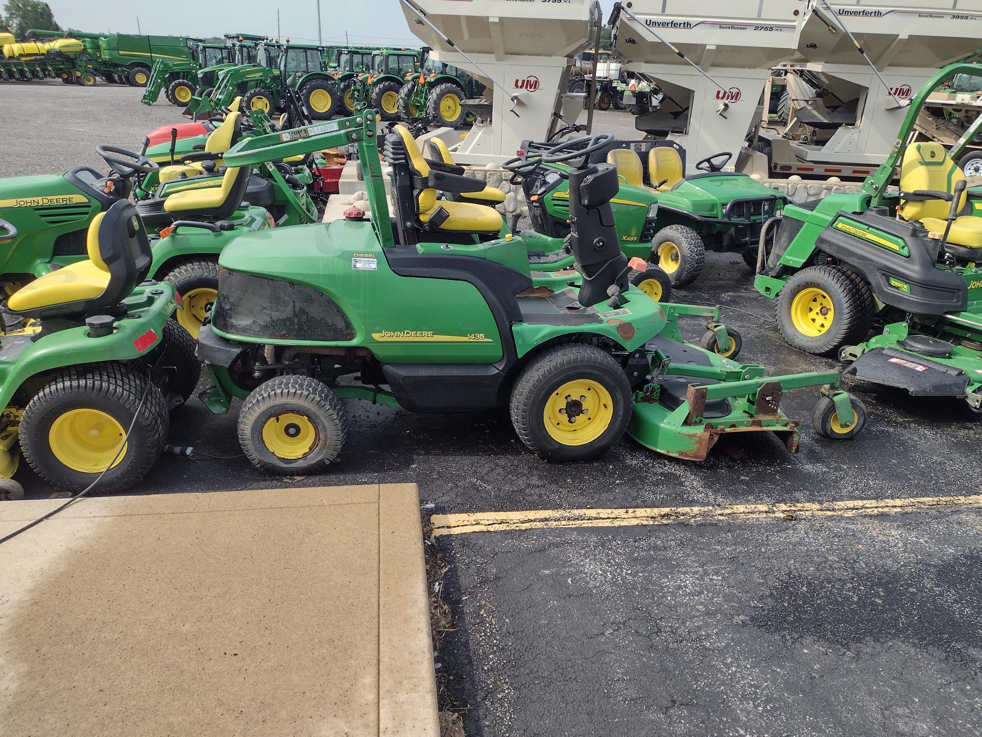 2001 John Deere 1435 Image 5