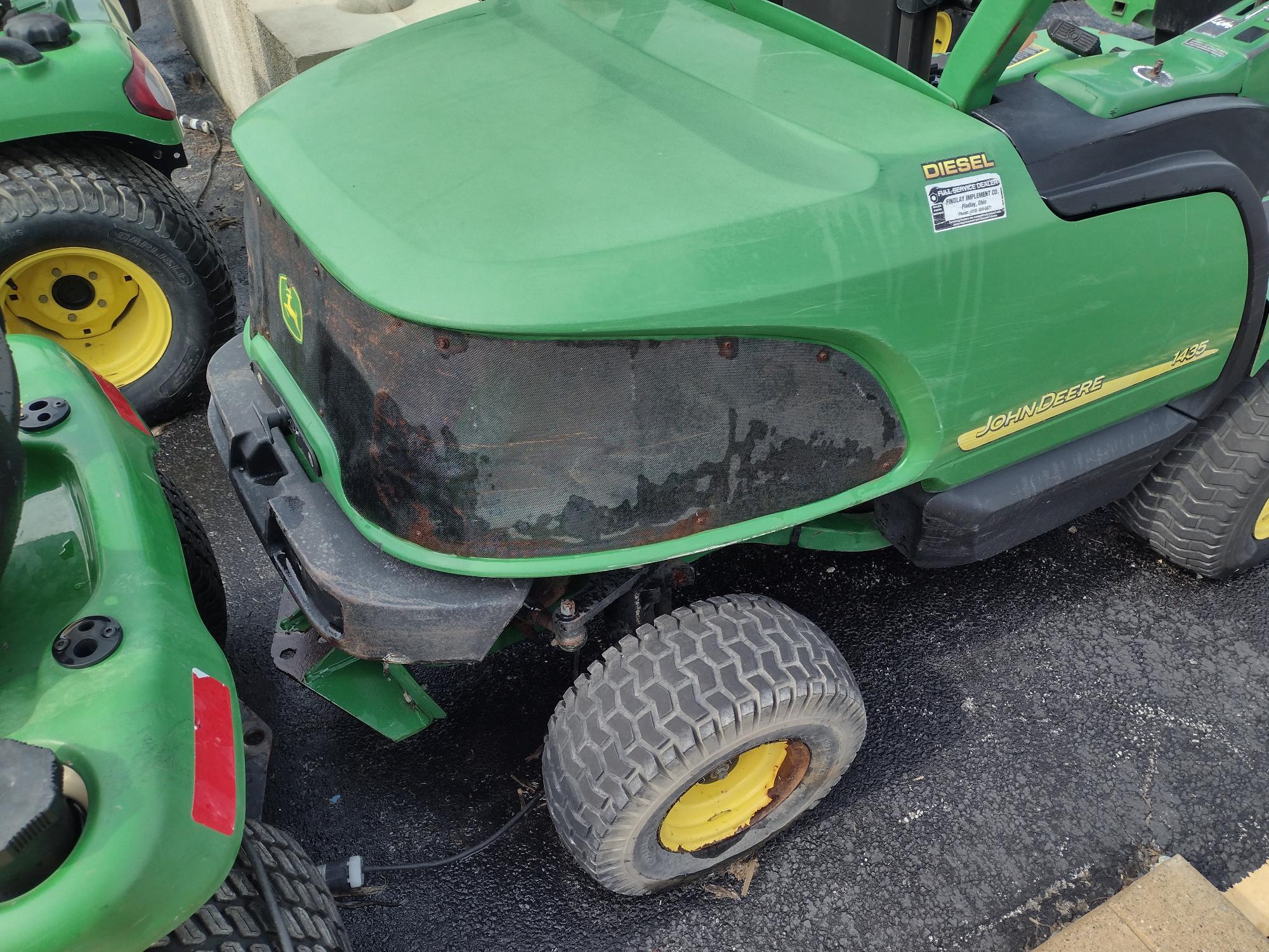 2001 John Deere 1435 Image 8
