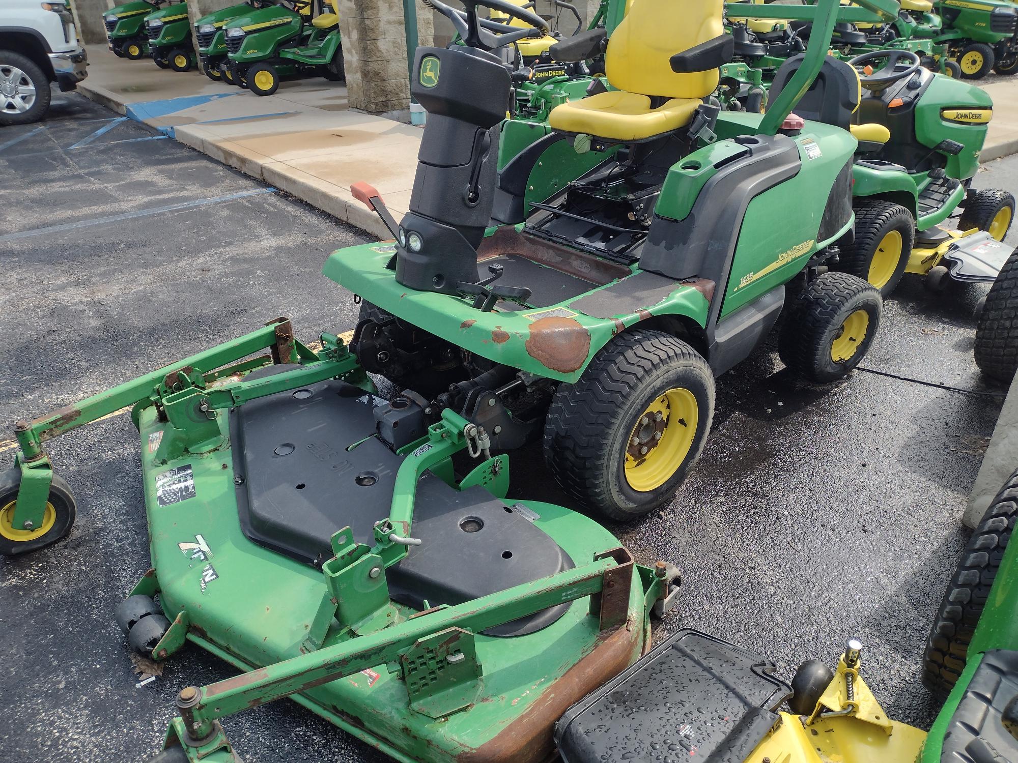 2001 John Deere 1435 Image 7