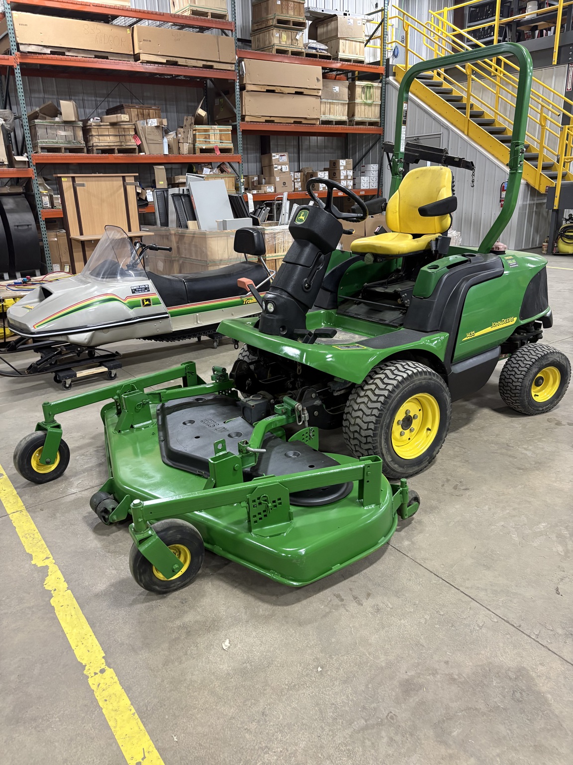 2001 John Deere 1435 Image 1