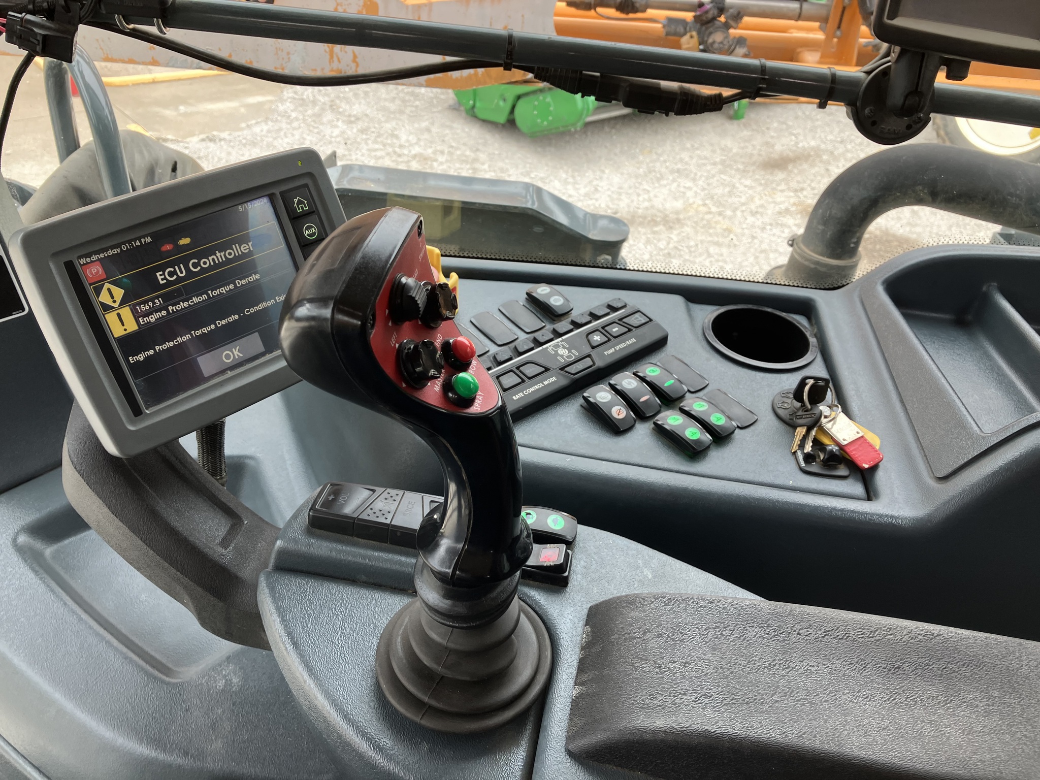  2017 Hagie STS16 at Heritage Tractor in Lamar, MO