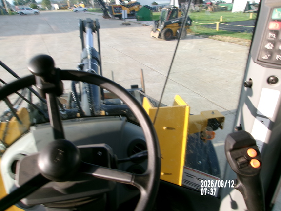2024 John Deere 544P