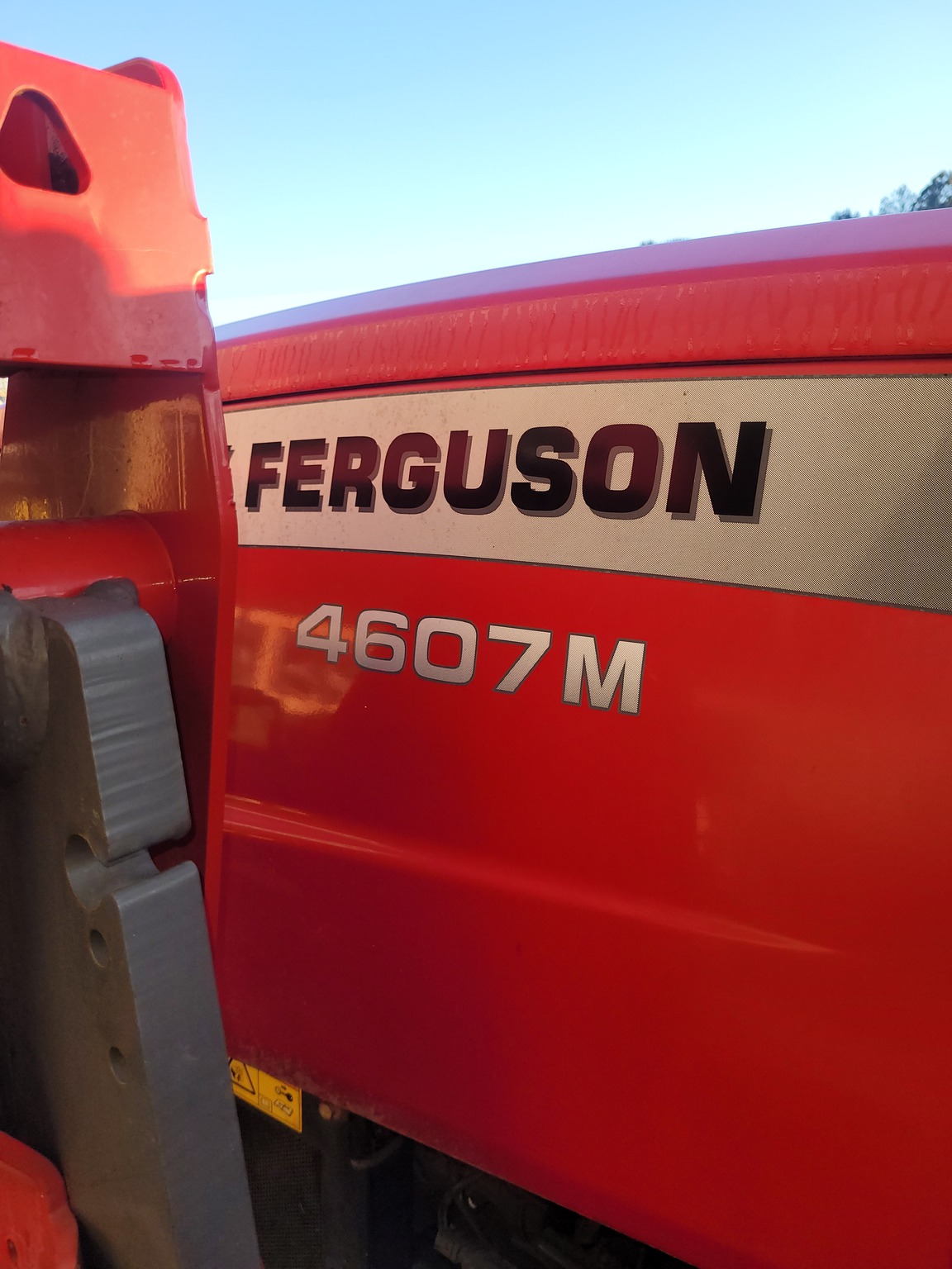 2016 Massey Ferguson 4607M Image 5