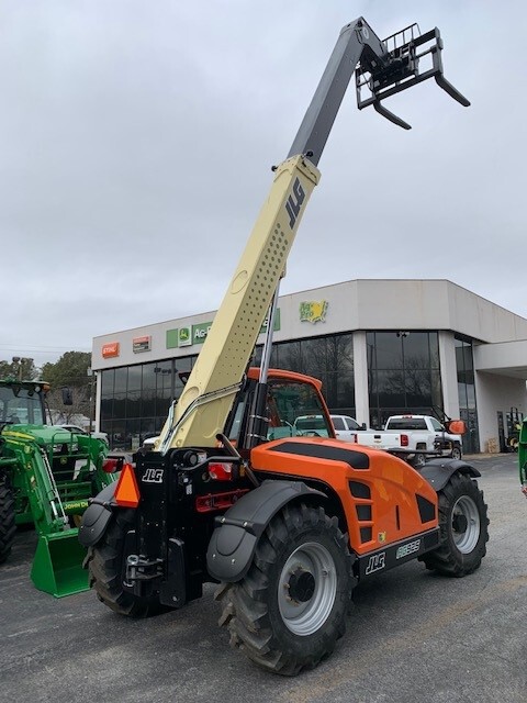 2024 JLG AG925 Image 3