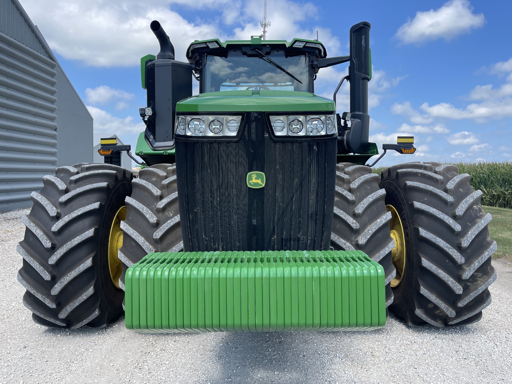  2023 John Deere 9R 640 at Heritage Tractor in Roanoke, IL