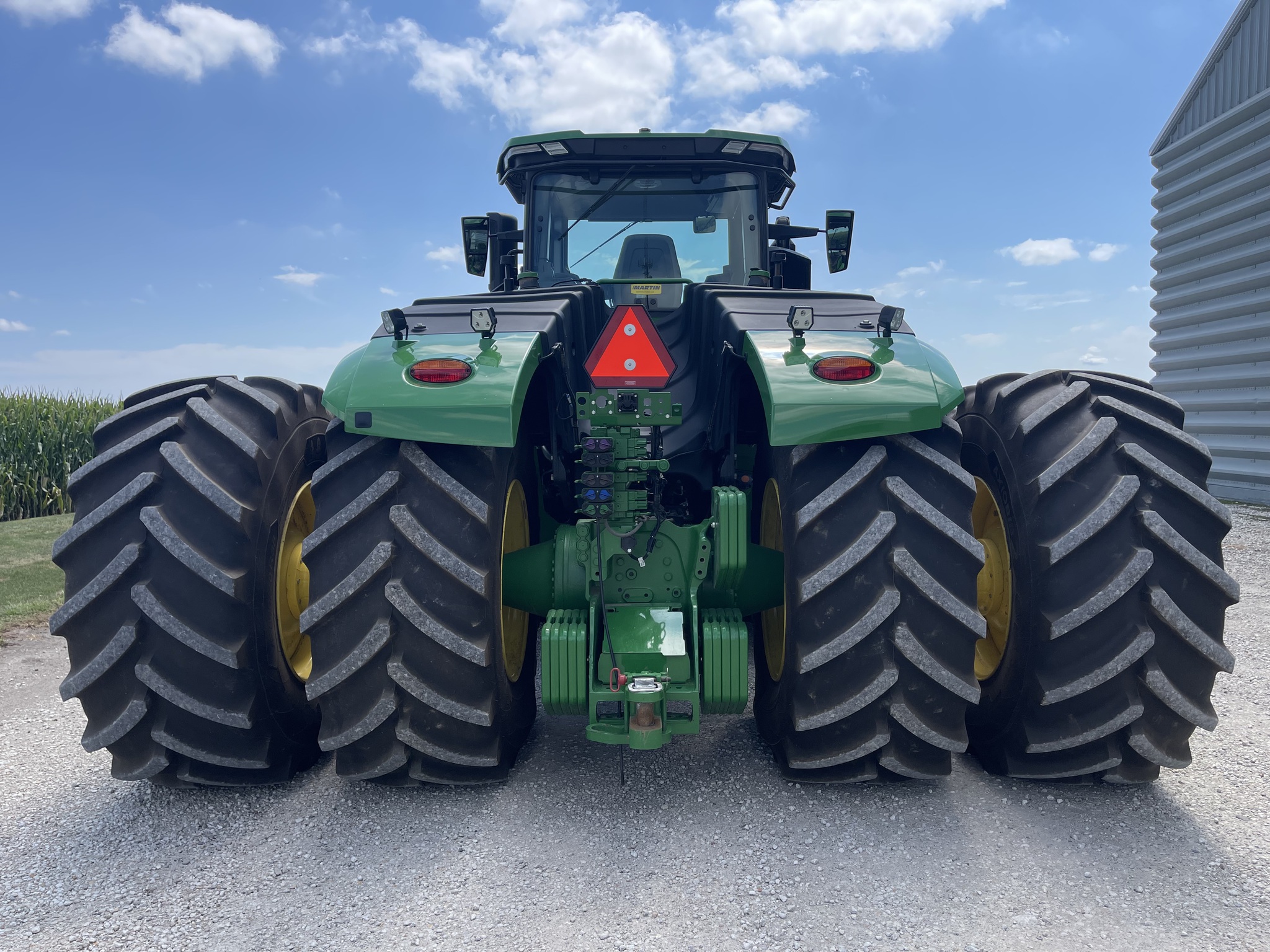  2023 John Deere 9R 640 at Heritage Tractor in Roanoke, IL