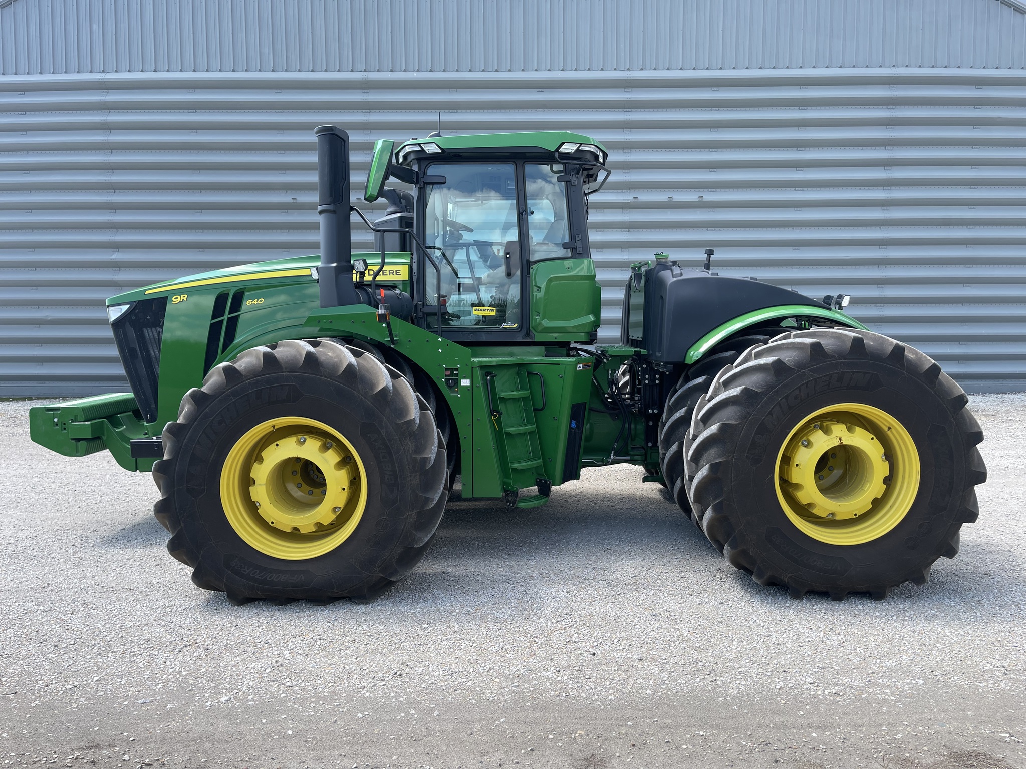  2023 John Deere 9R 640 at Heritage Tractor in Roanoke, IL
