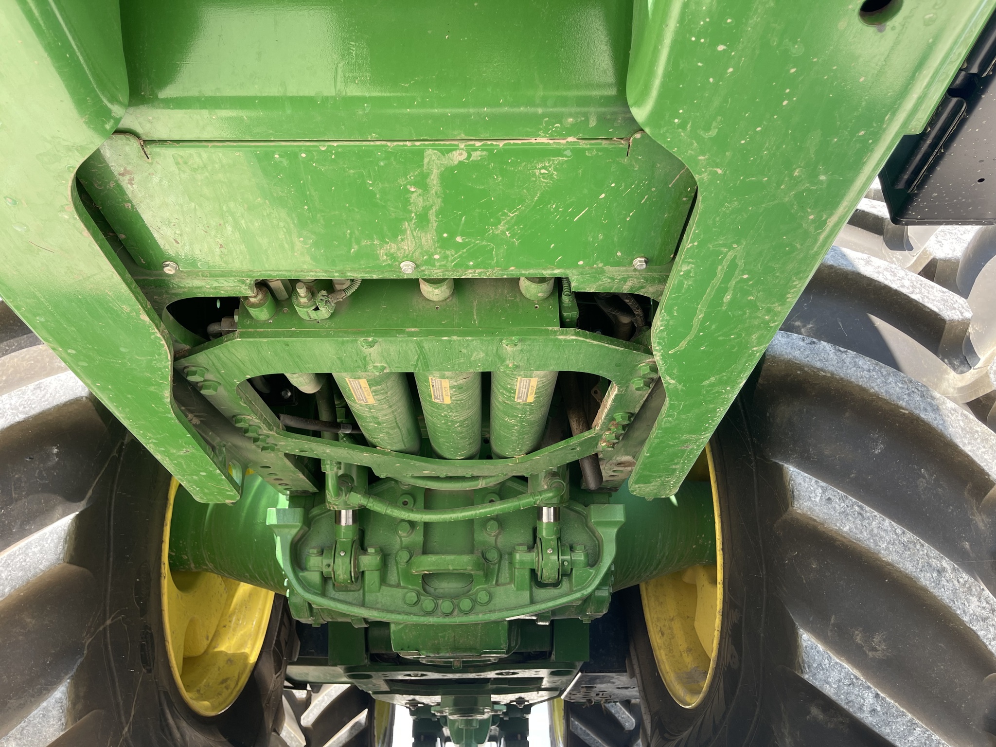  2023 John Deere 9R 640 at Heritage Tractor in Roanoke, IL