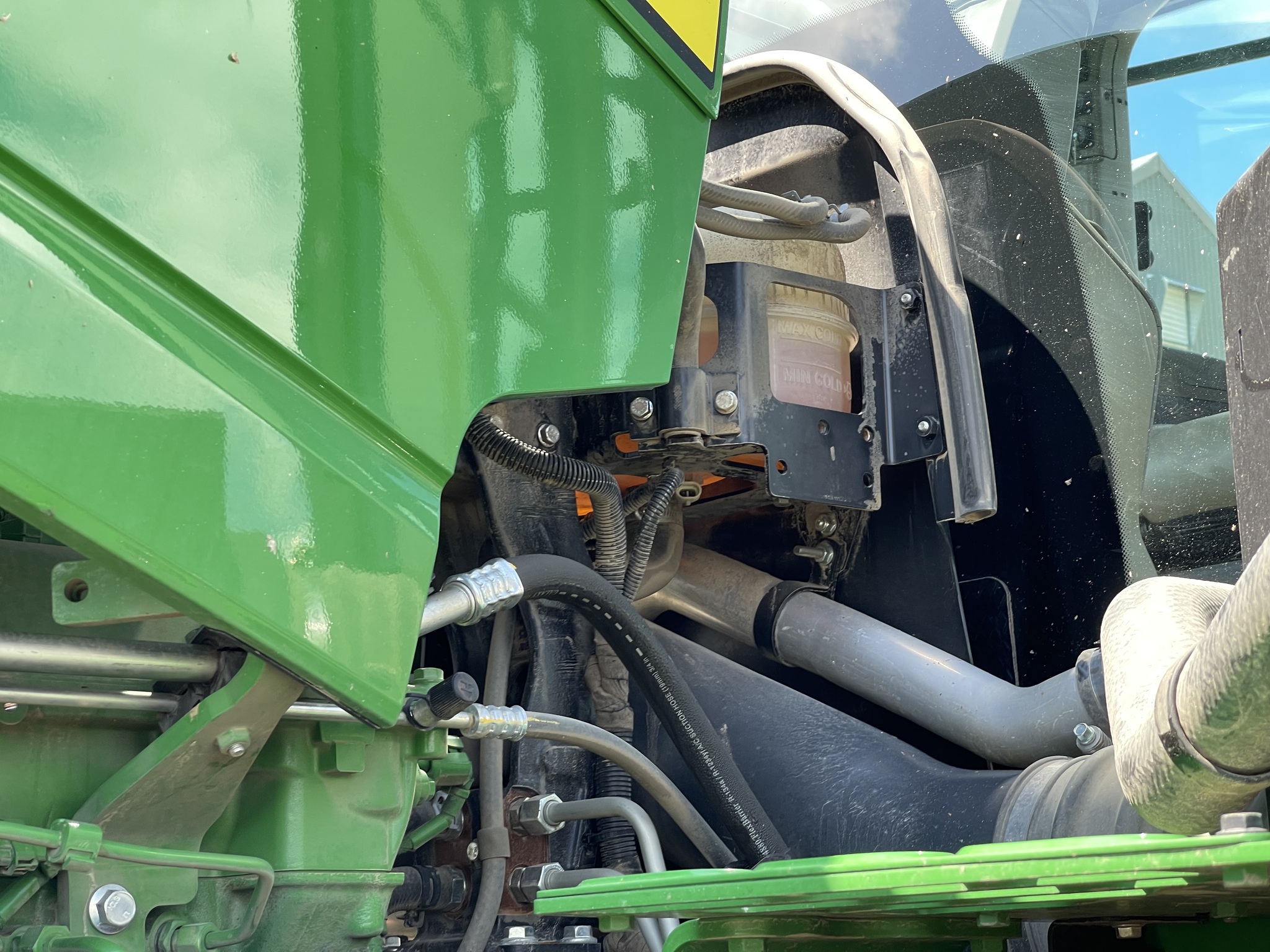  2023 John Deere 9R 640 at Heritage Tractor in Roanoke, IL