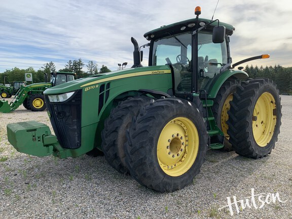 Photo of 2015 John Deere 8370R