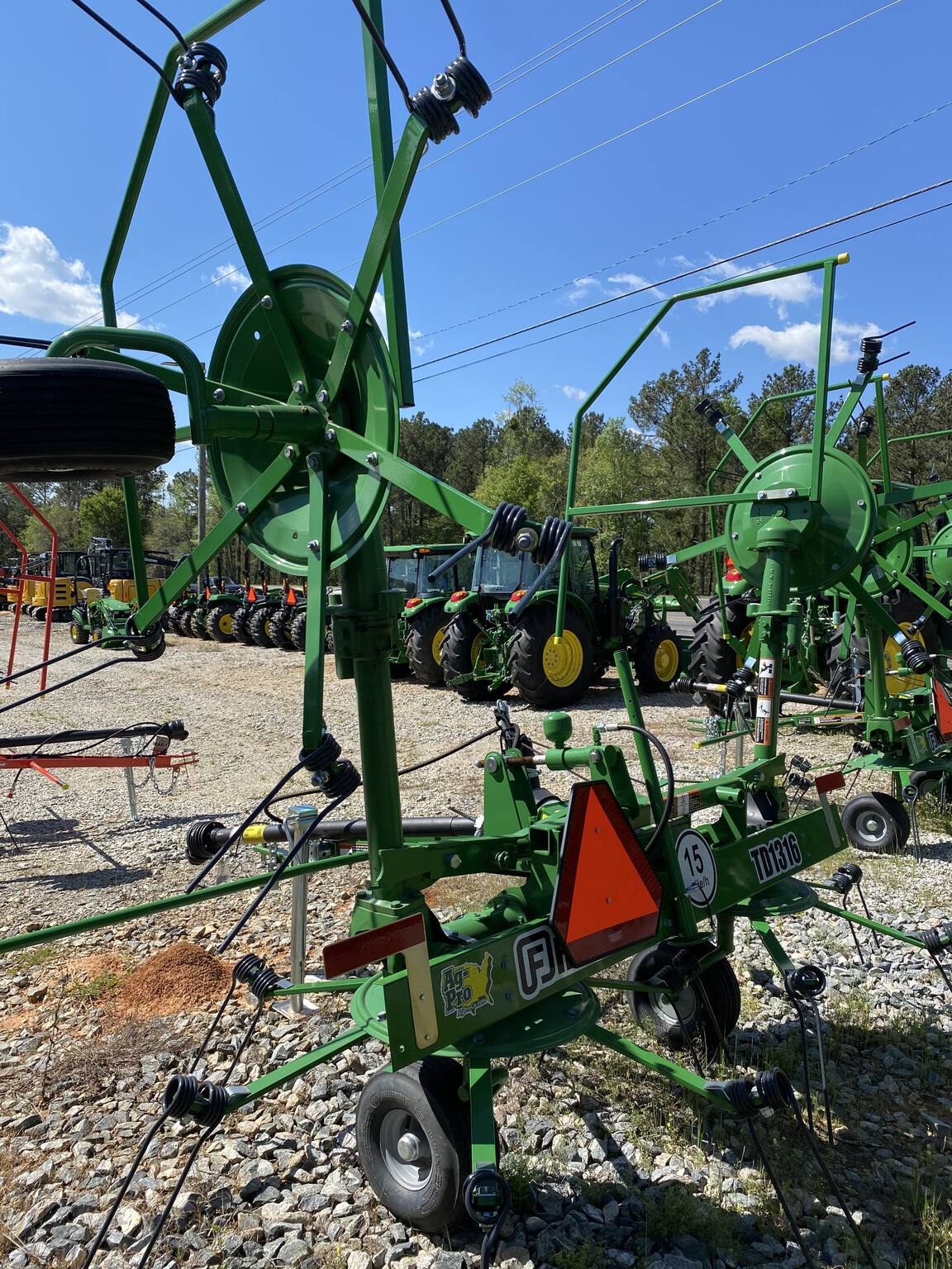 2023 John Deere TD1316 Image 5