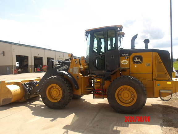2024 John Deere 444G