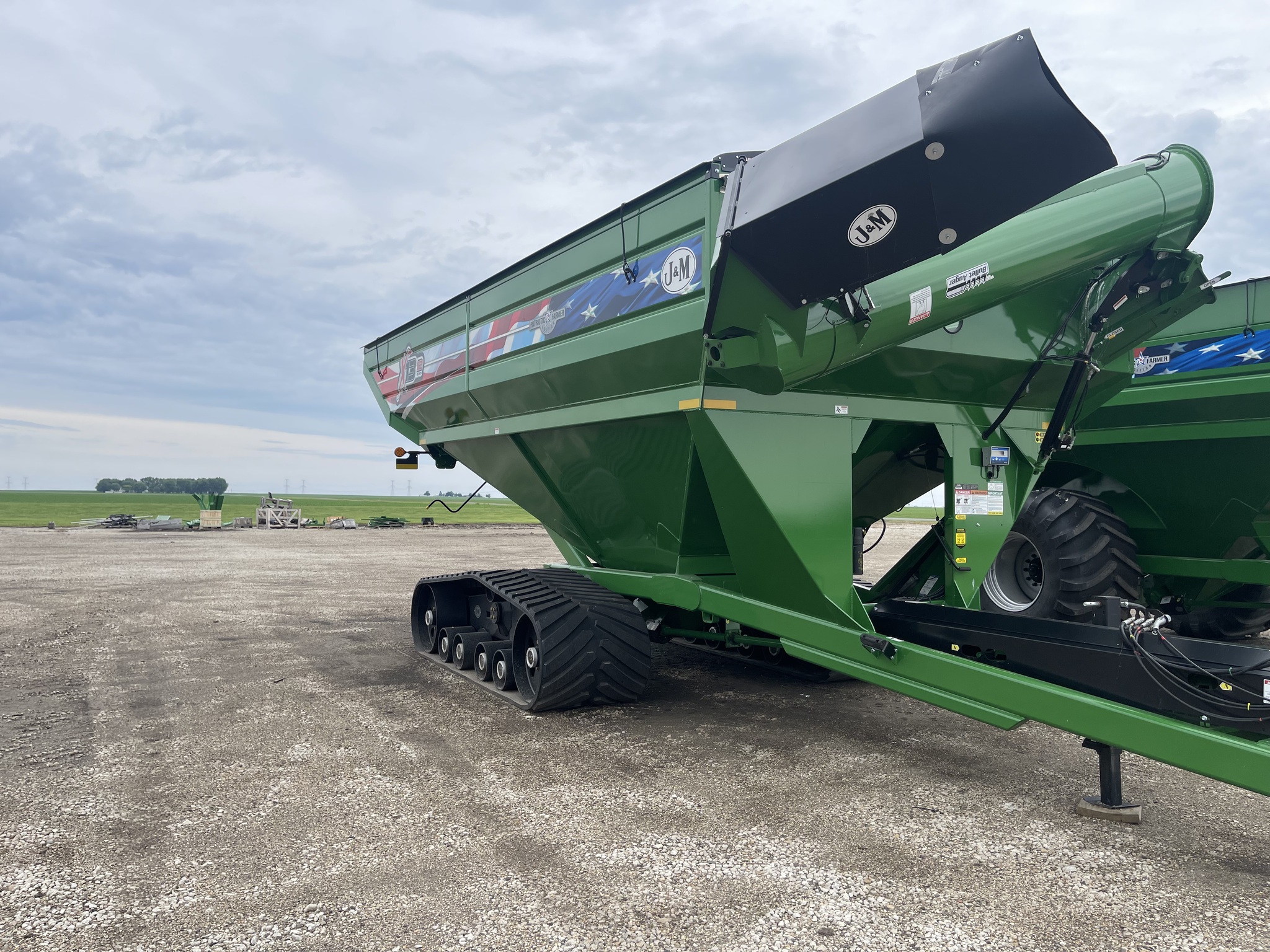  2023 J&M 1312-20T at Heritage Tractor in Roanoke, IL