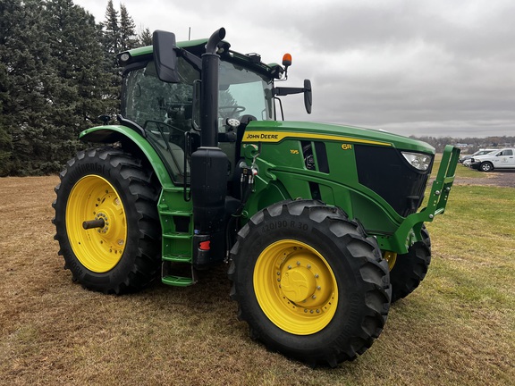  John Deere 6R 195