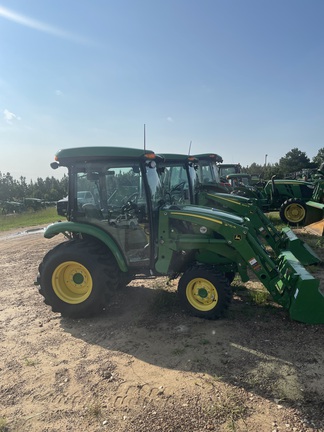 2022 John Deere 3039R Photo 2