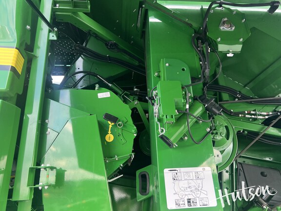 Photo of 2023 John Deere S790