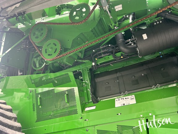 Photo of 2023 John Deere S790