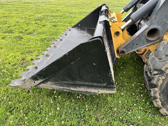 2022 John Deere 330G - Photo33