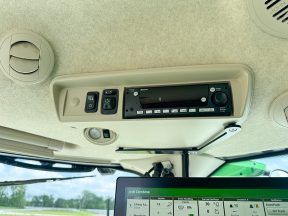 2024 John-Deere S780