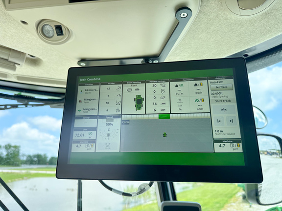 2024 John-Deere S780