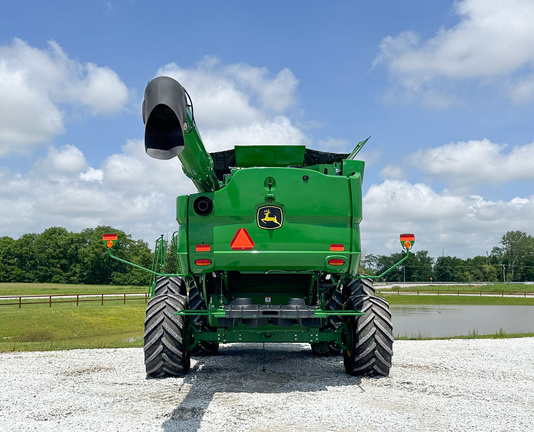2024 John-Deere S780