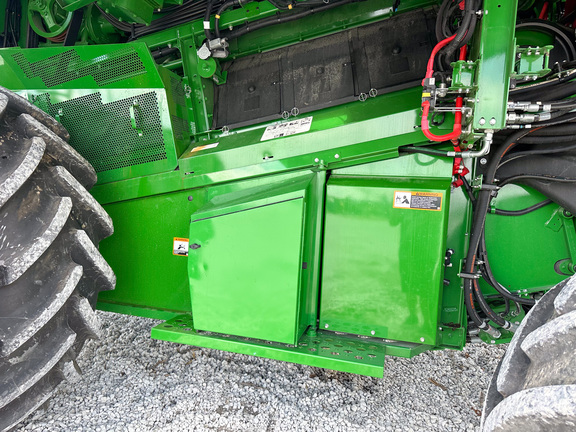 2024 John-Deere S780