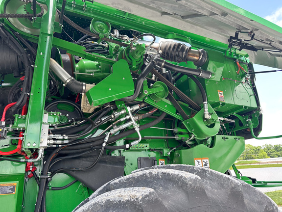 2024 John-Deere S780