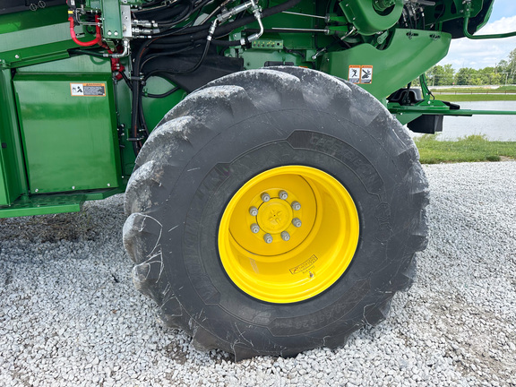 2024 John-Deere S780