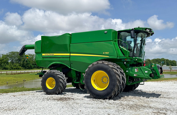 2024 John-Deere S780