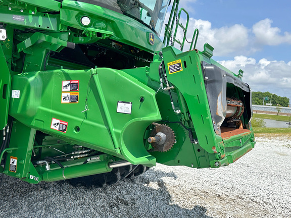 2024 John-Deere S780