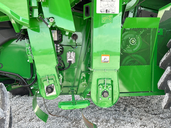 2024 John-Deere S780