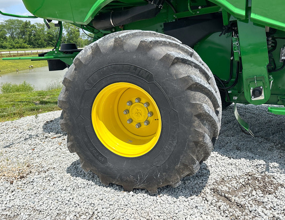 2024 John-Deere S780