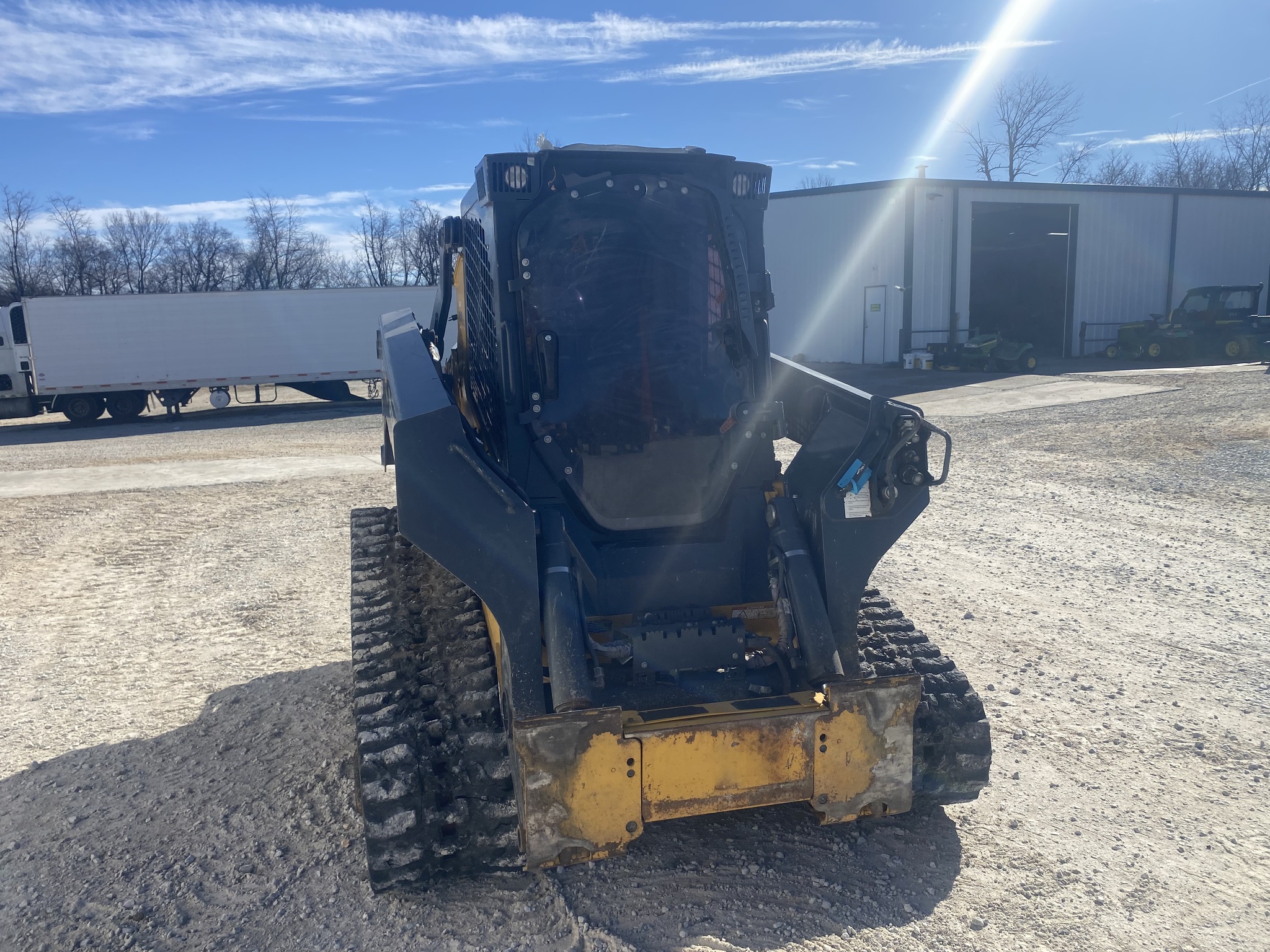  2022 John Deere 333G at Heritage Tractor in Harrison, AR