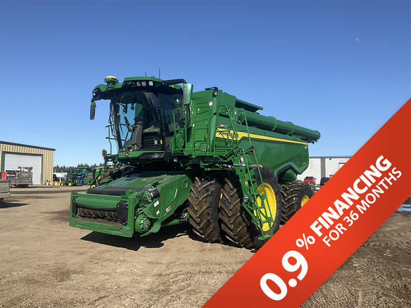 Photo of a 2022 John Deere X9 1100
