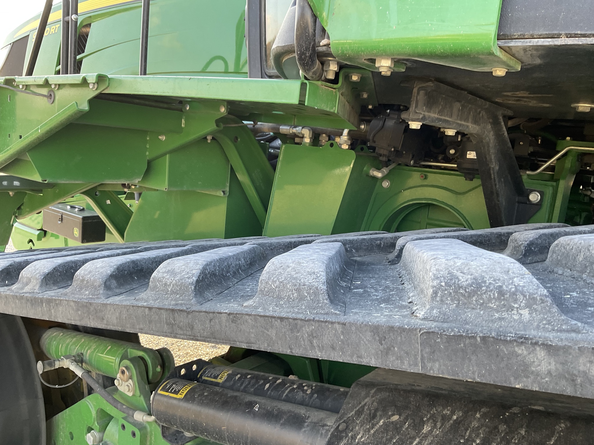 2017 John Deere 9520RT Image 8