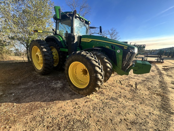 2023 John Deere 8R 340 Photo 1