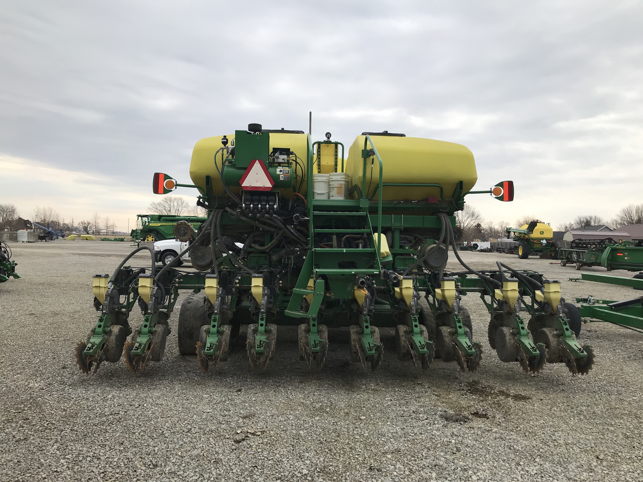 2013 John Deere DB66 Image 18