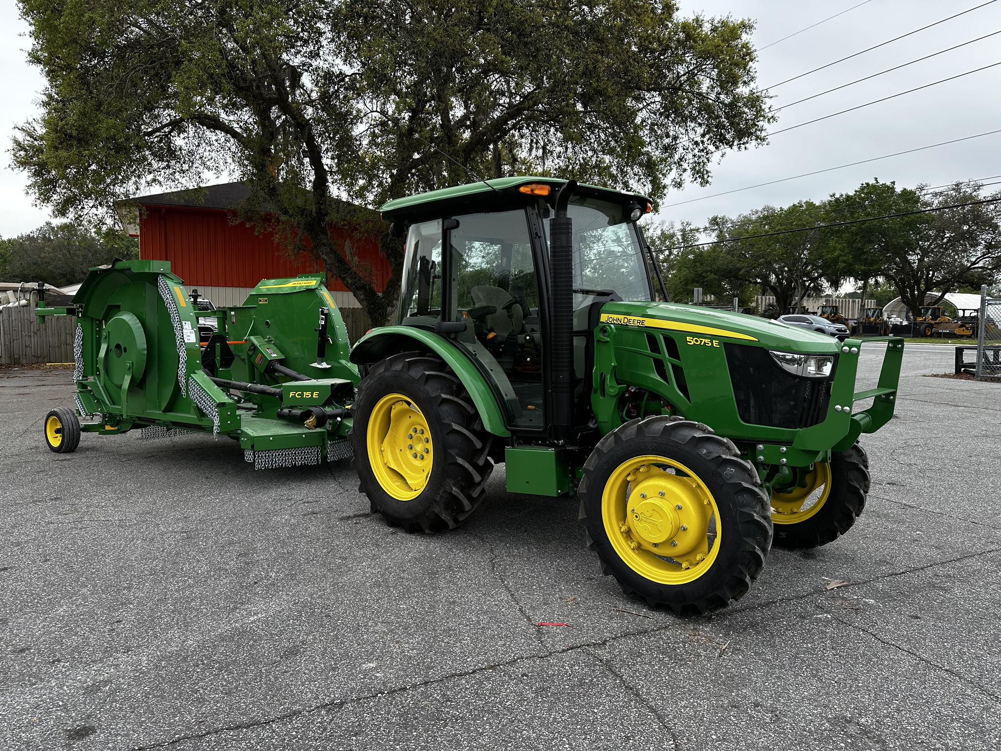 2025 John Deere 5075E Image 2