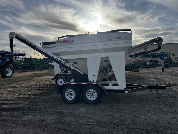  Friesen 240 - Photo6